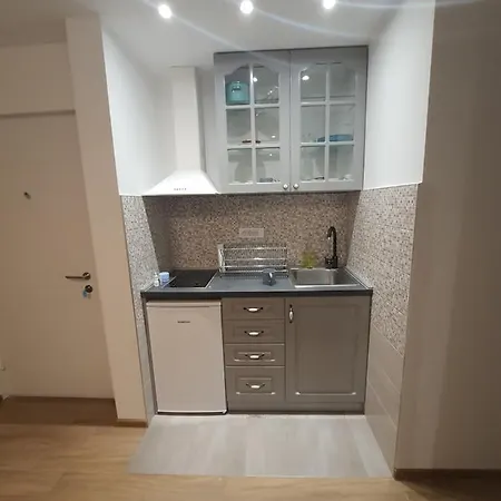 Kucica U Sumi Apartment *