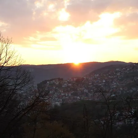 Kucica U Sumi Privatni Smestaj Apartment