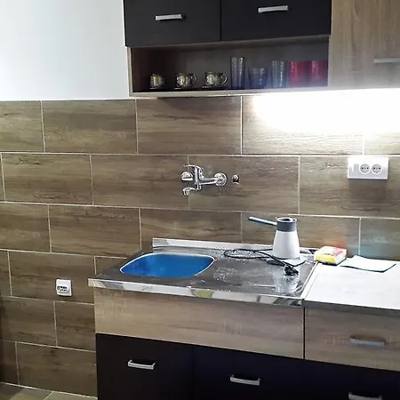 Apartment Kucica U Sumi Privatni Smestaj